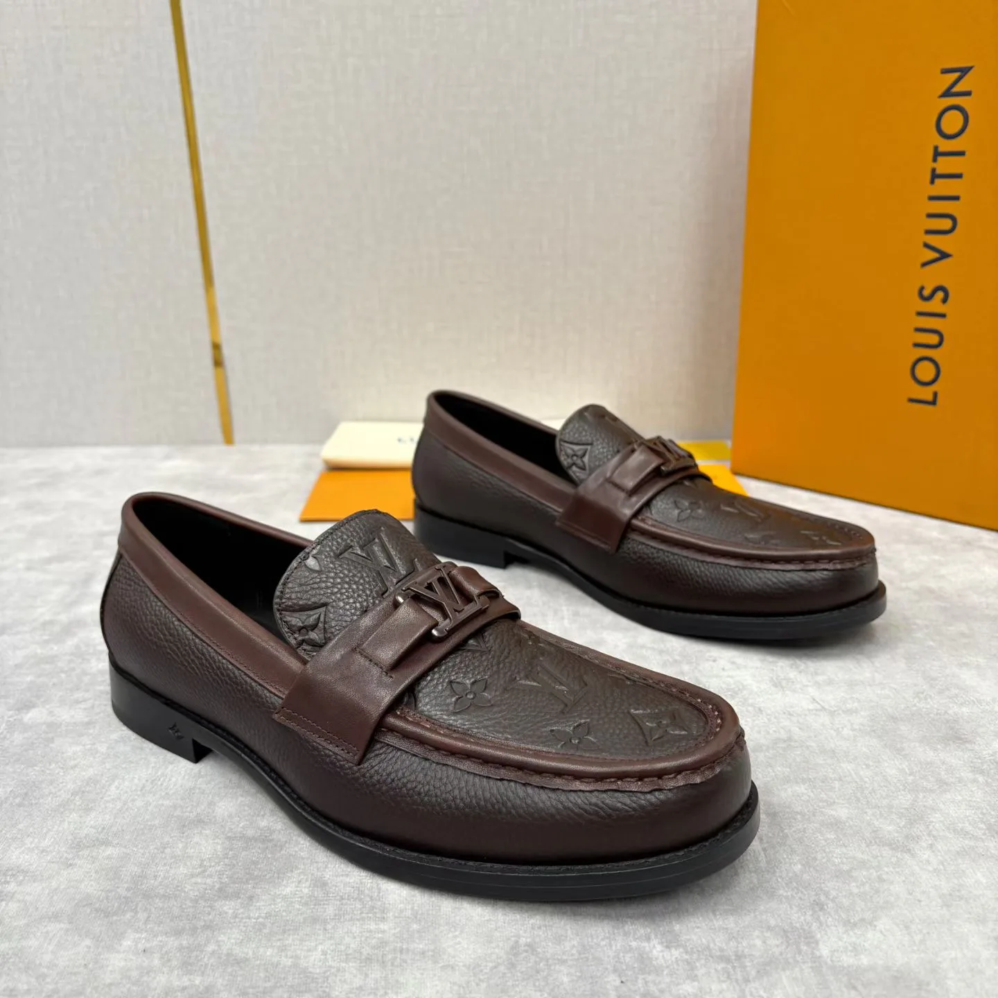 Лоферы И Туфли Мужские Louis Vuitton 18193954