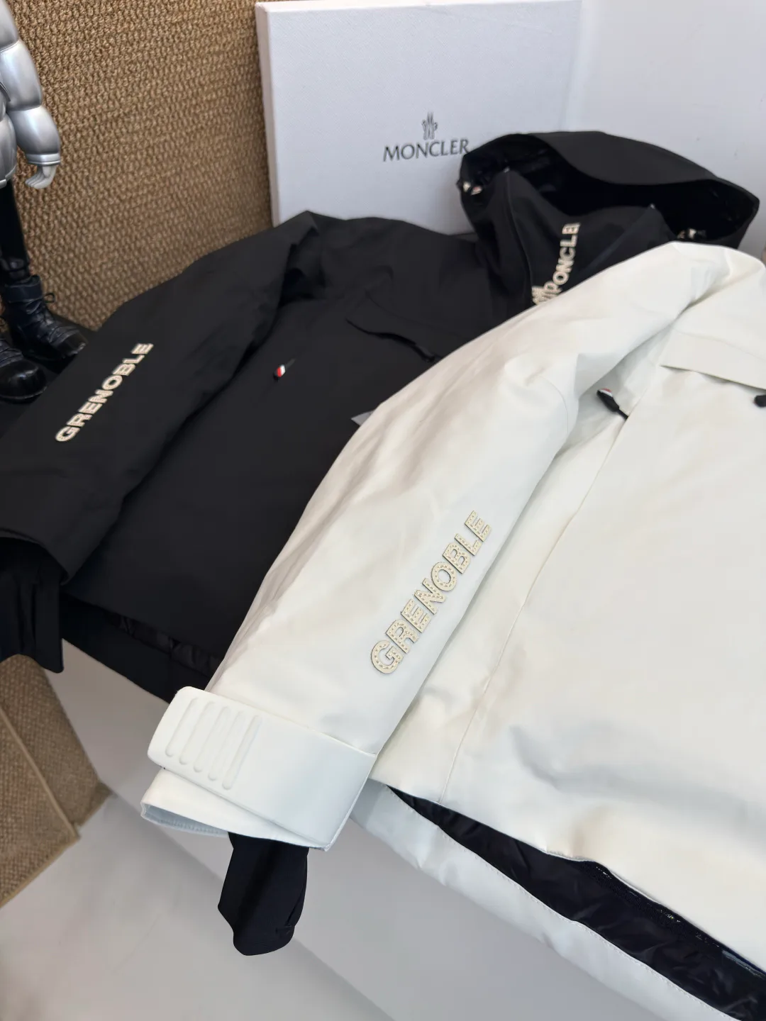 Куртки И Пуховики Женские Moncler 18816455