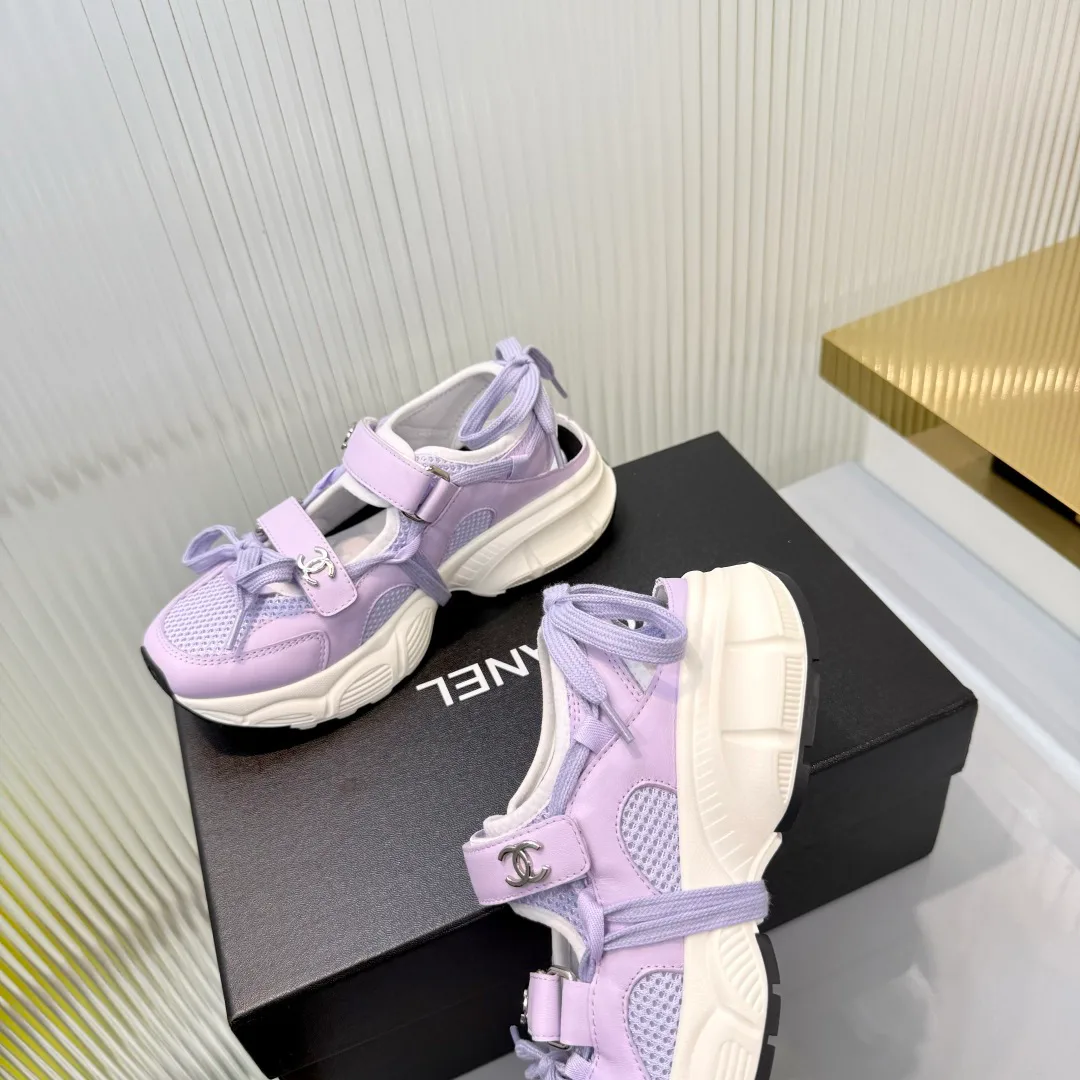 Кроссовки Женские Chanel 18366971