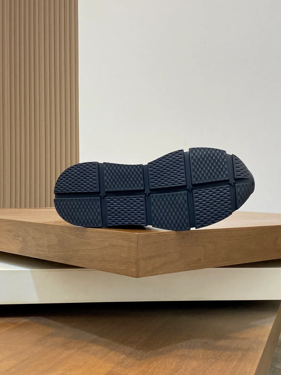 Кроссовки Мужские Louis Vuitton 11250172