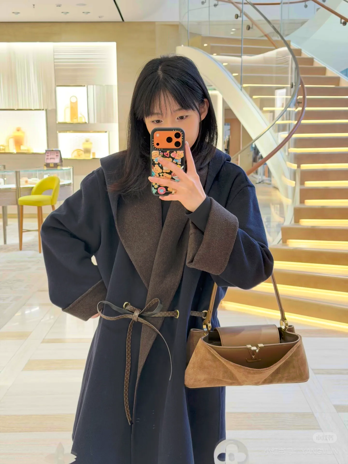 Пальто Женские Louis Vuitton 18873437