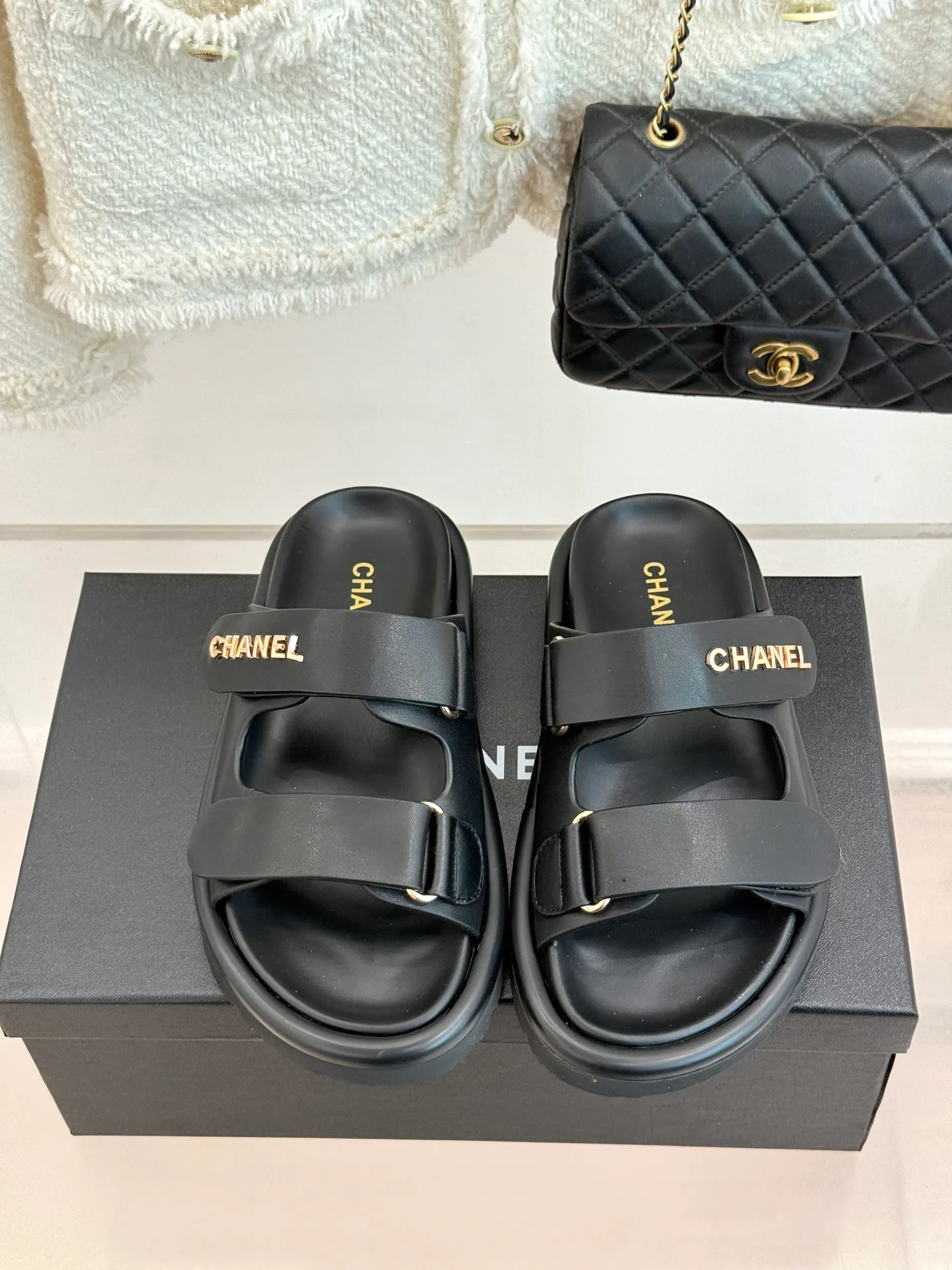 Шлепанцы Женские Chanel 11646692