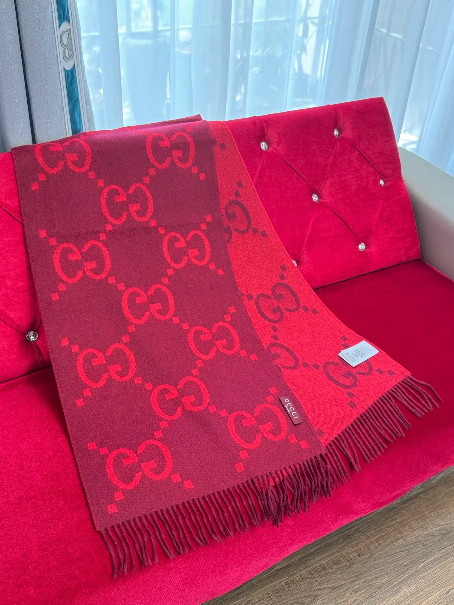 Шарфы Gucci 17935950