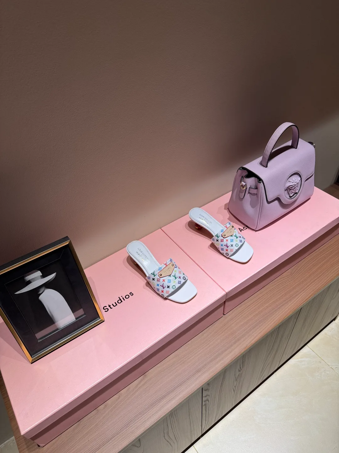 Босоножки Женские Louis Vuitton 491652