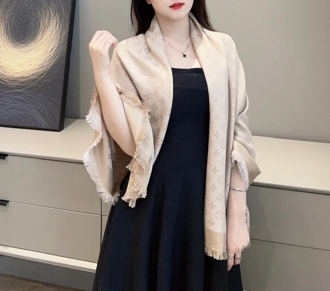 Шарфы Louis Vuitton 74420