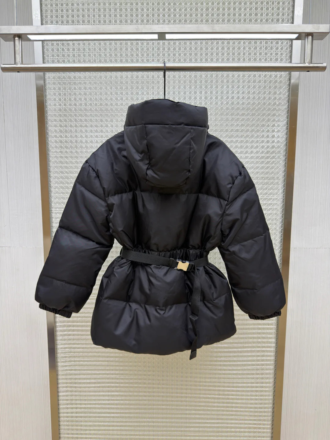 Куртки И Пуховики Женские Prada 18612862