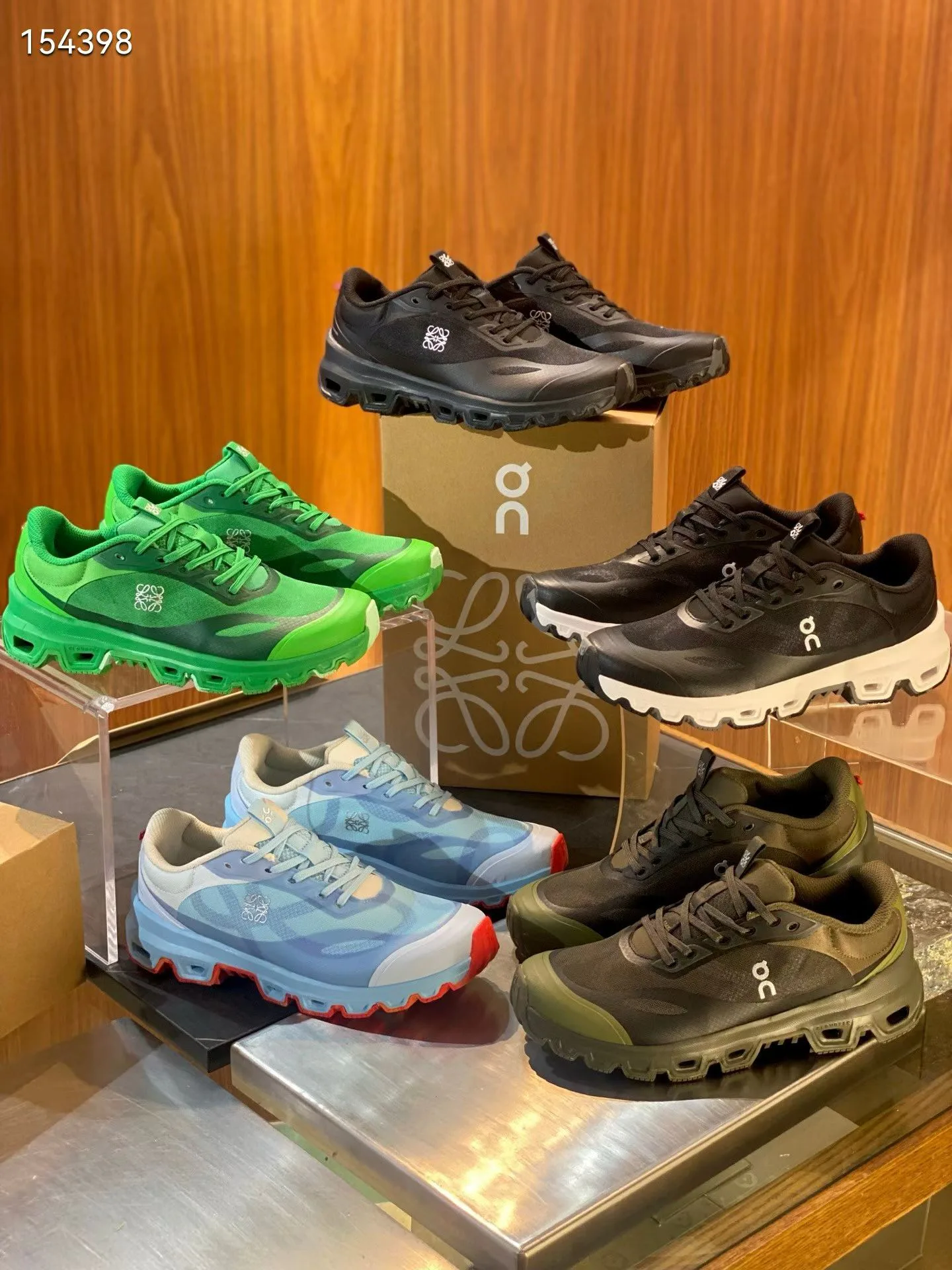 Кроссовки Женские Loewe 110600