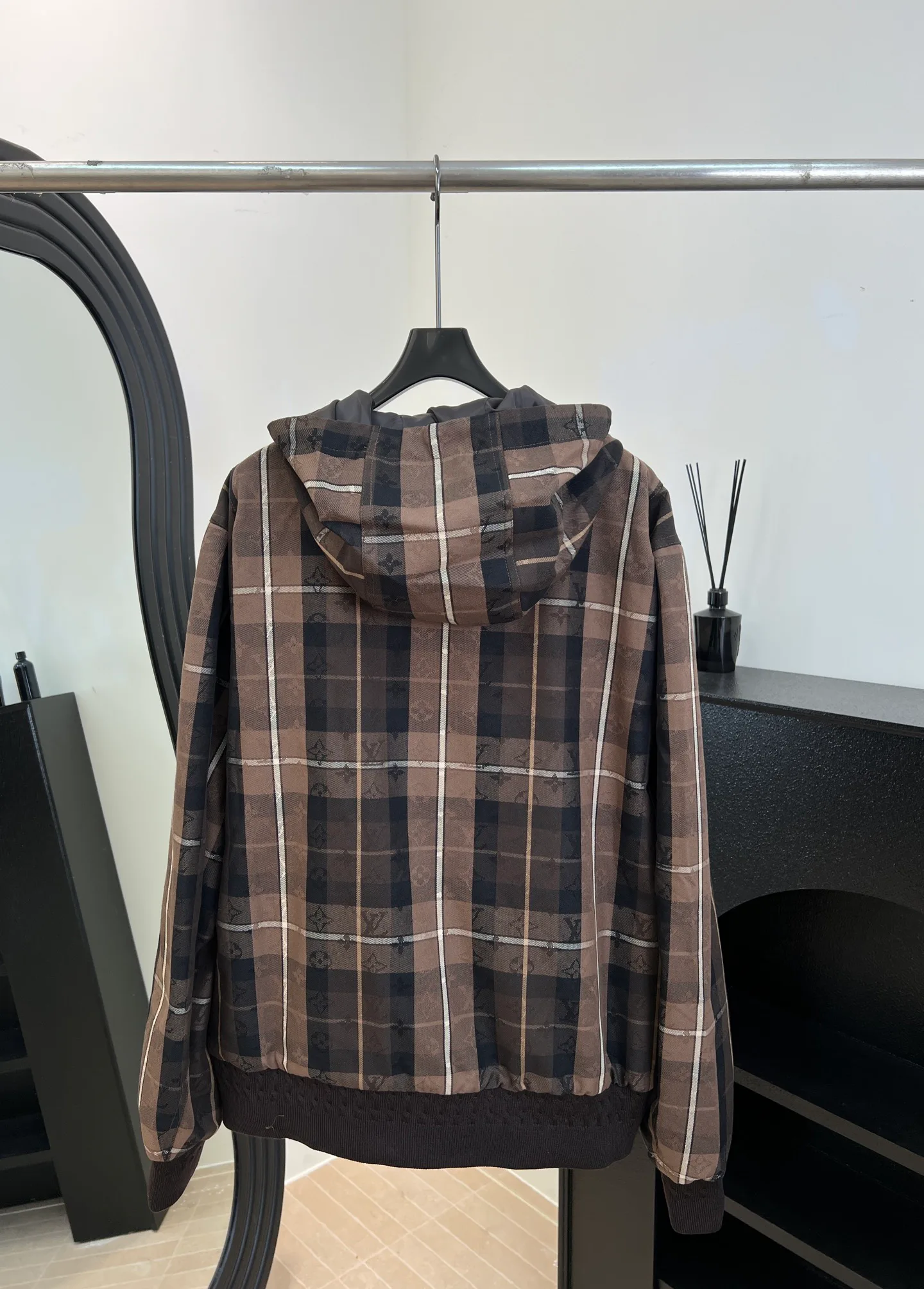 Куртки И Пуховики Мужские Louis Vuitton 1628828