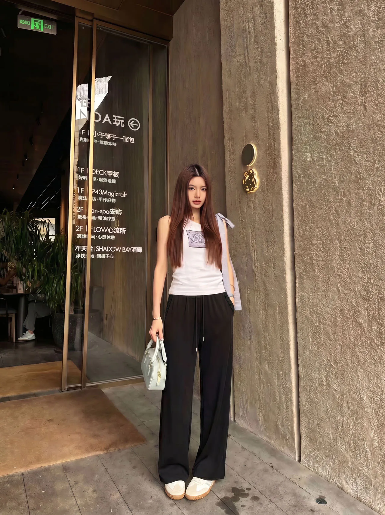 Брюки Женские Louis Vuitton 13295421