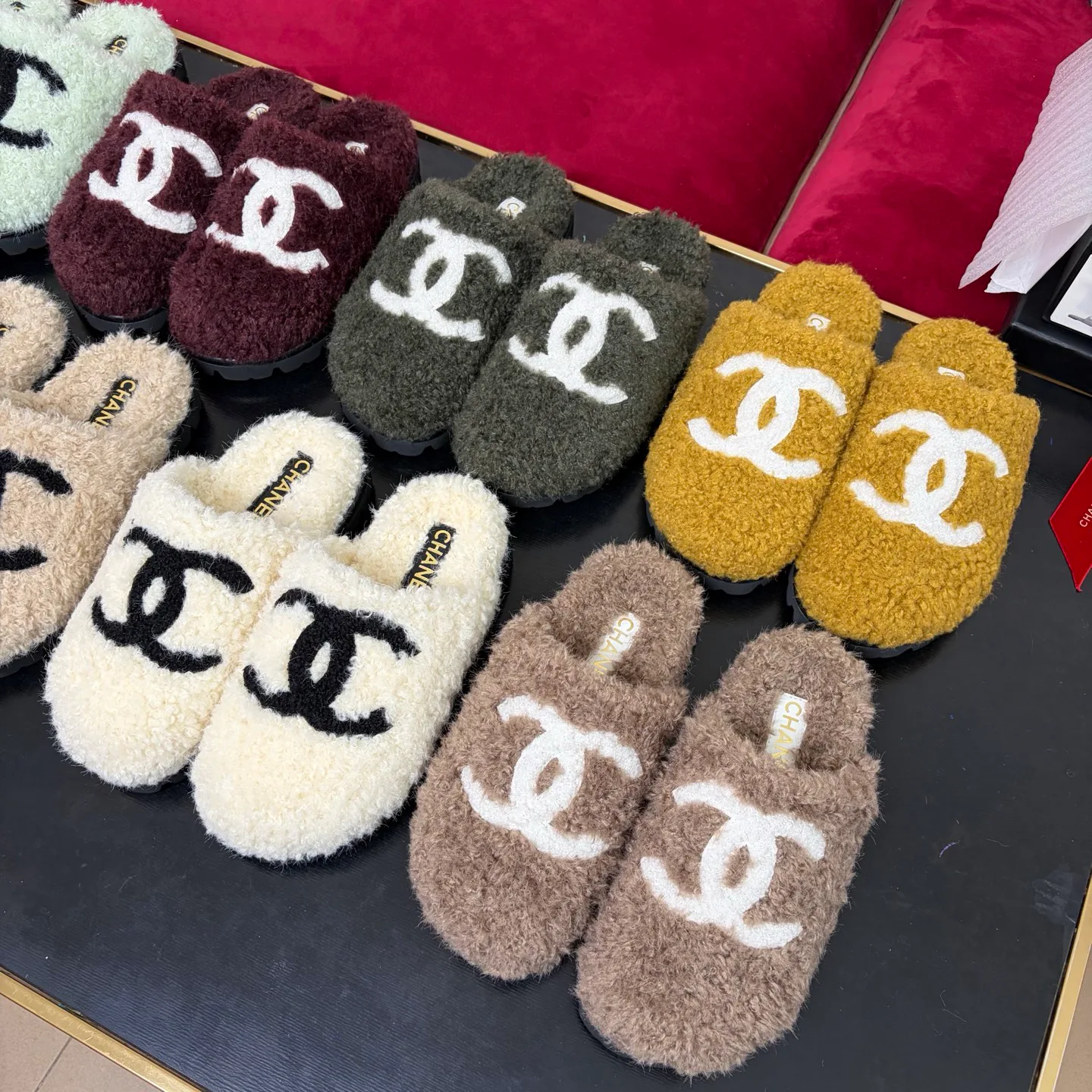 Тапочки Женские Chanel 18725774