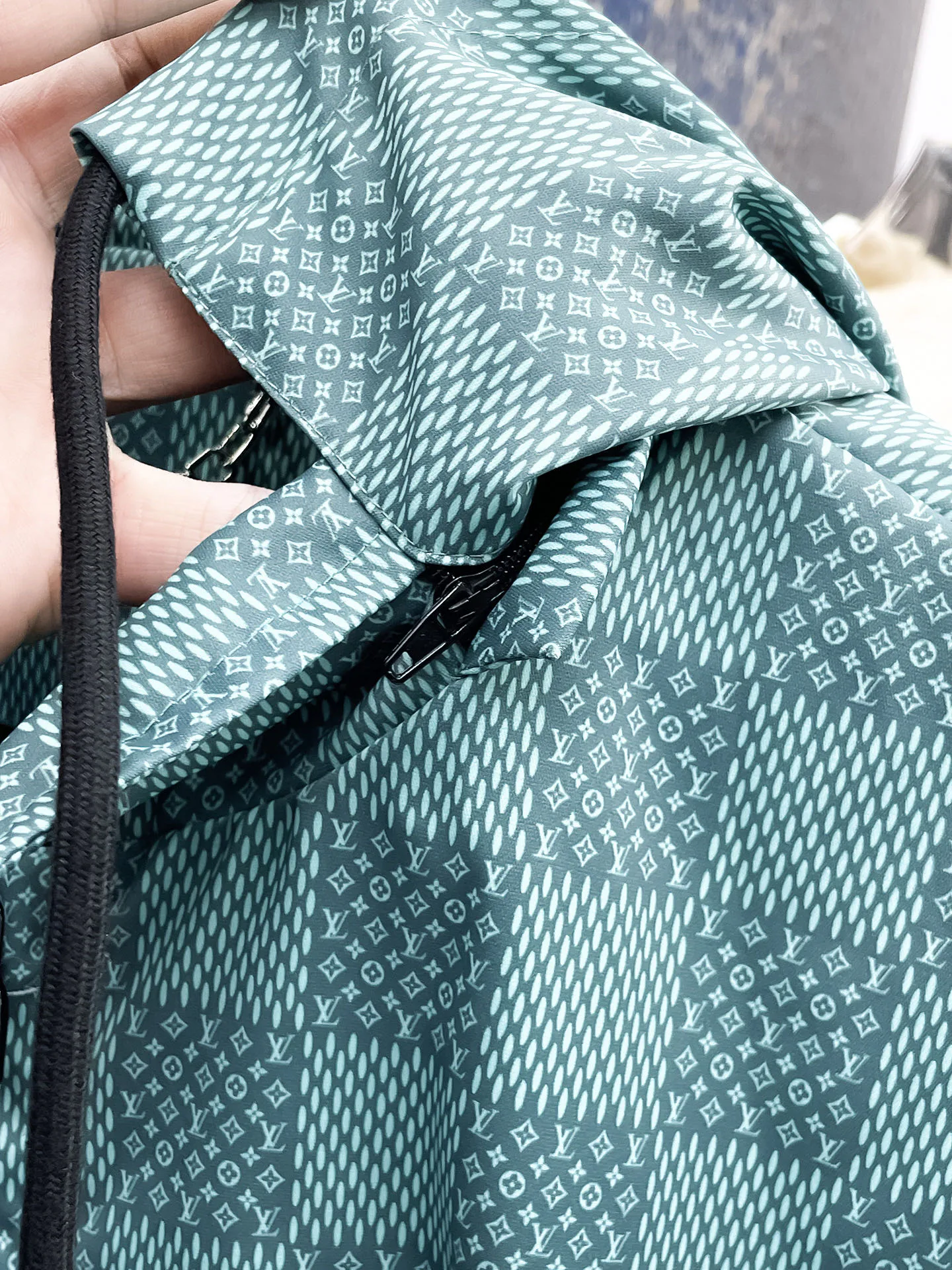 Куртки И Пуховики Мужские Louis Vuitton 9352350