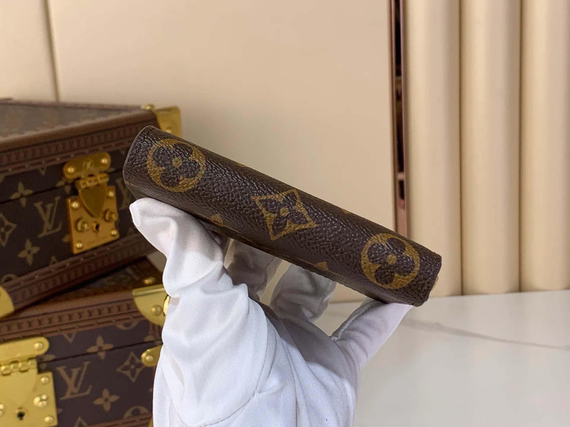 Клатчи Женские Louis Vuitton 13582755
