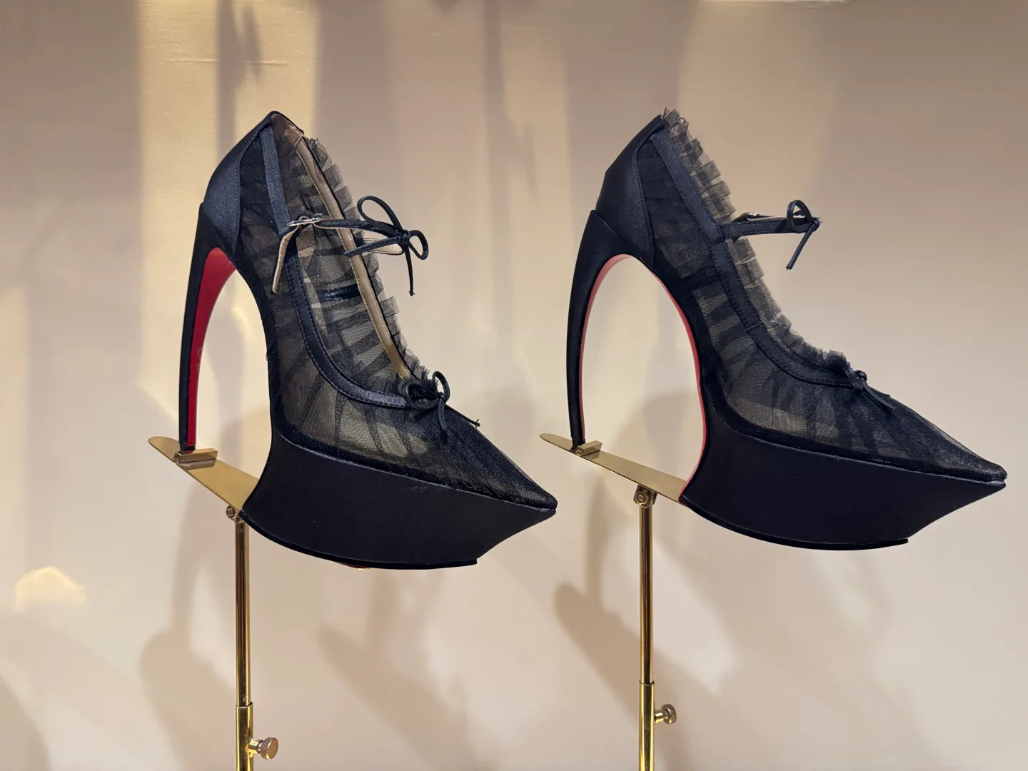 Туфли Женские Christian Louboutin 4743759