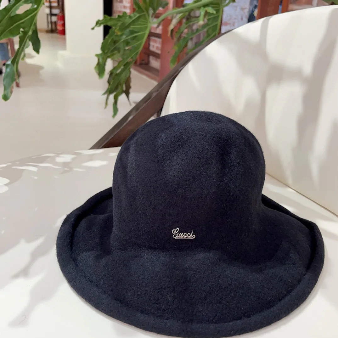 Головные Уборы Gucci 17973795