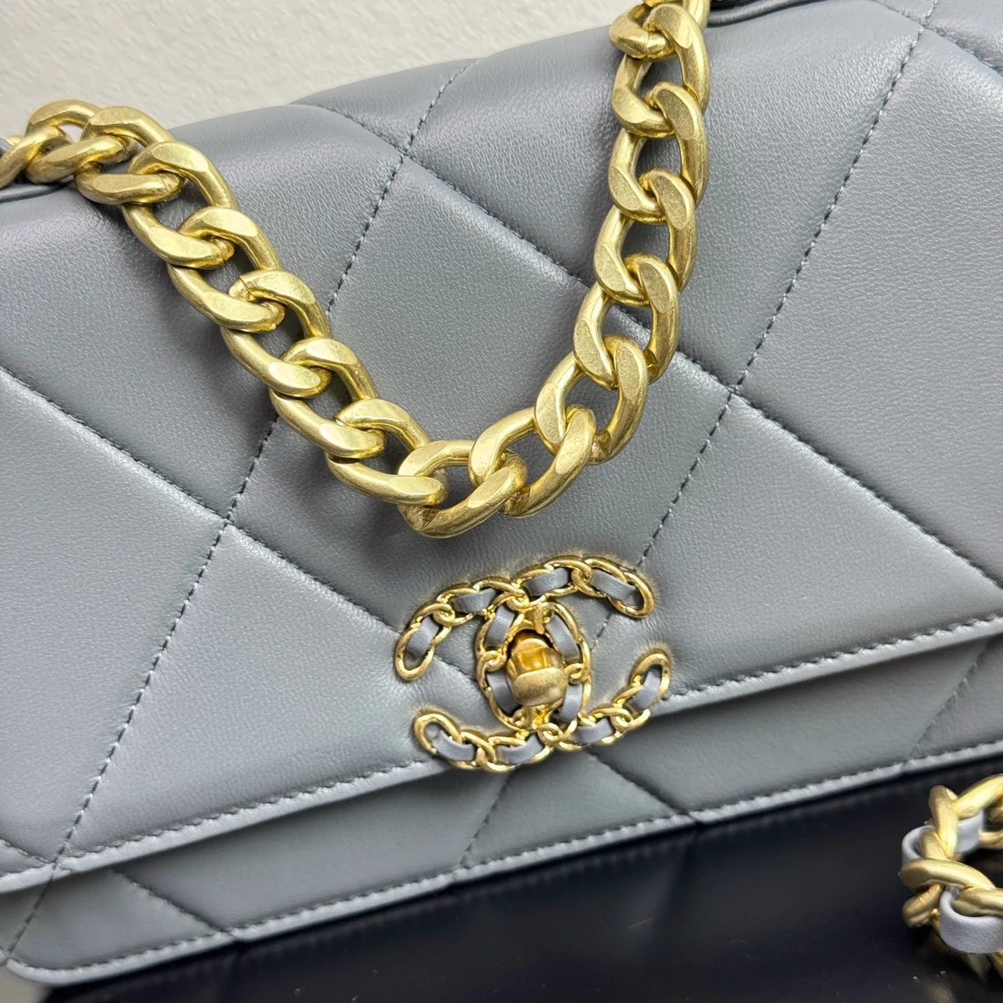 Классические Сумки Женские Chanel 11919675