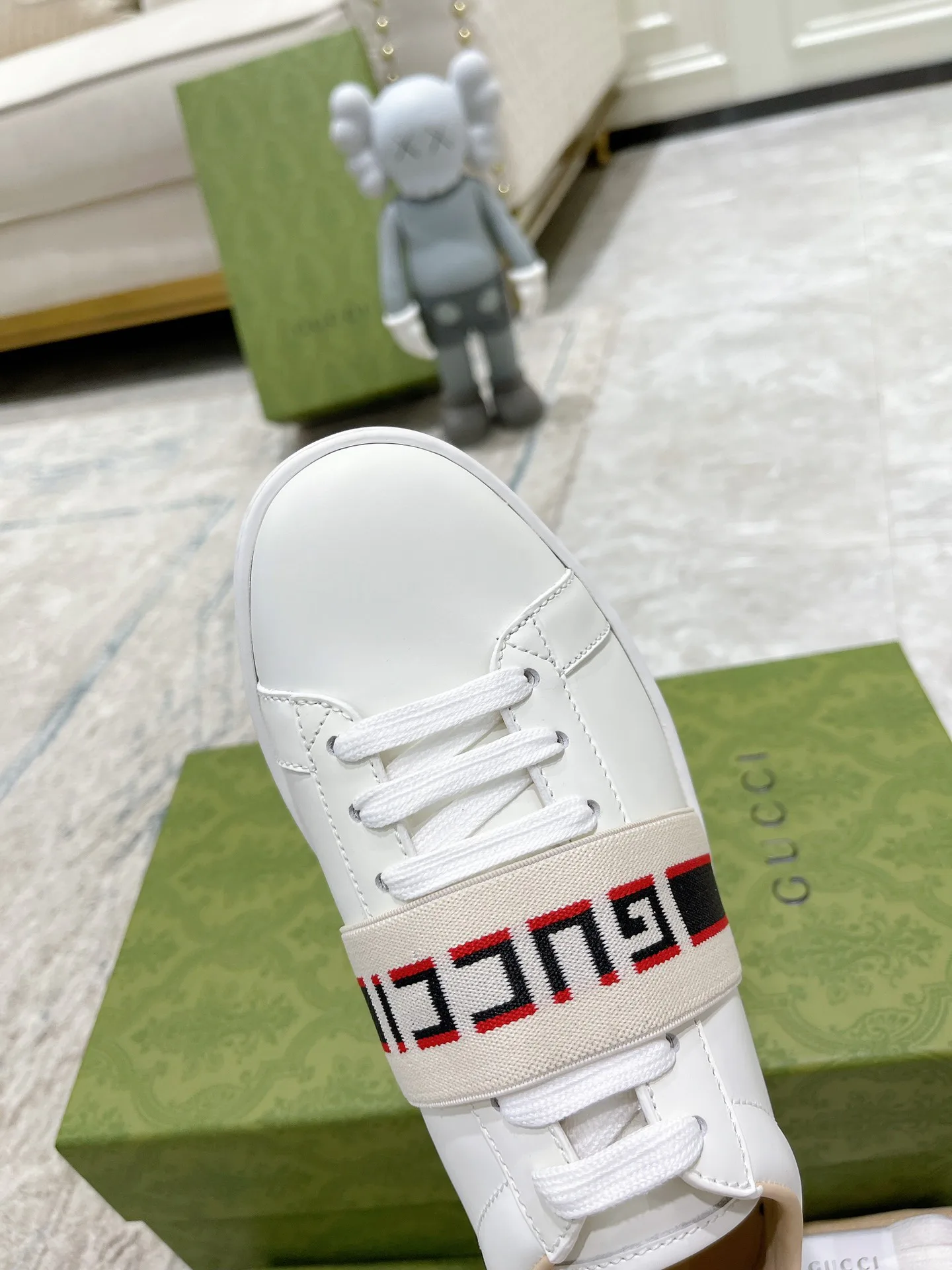 Кроссовки Женские Gucci 17620455