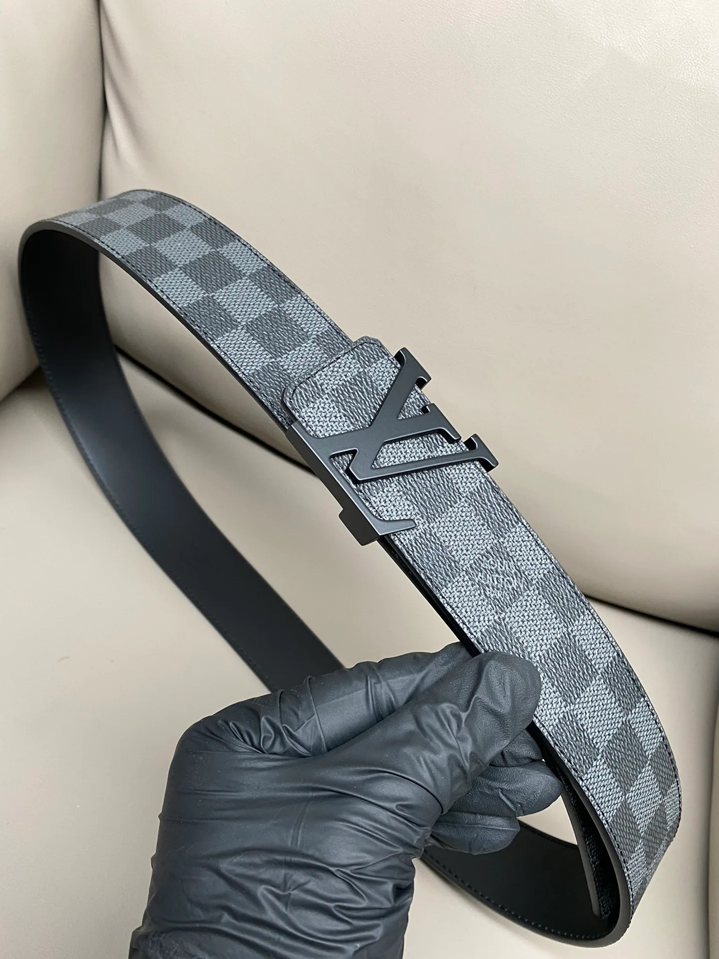 Ремни Louis Vuitton 8135
