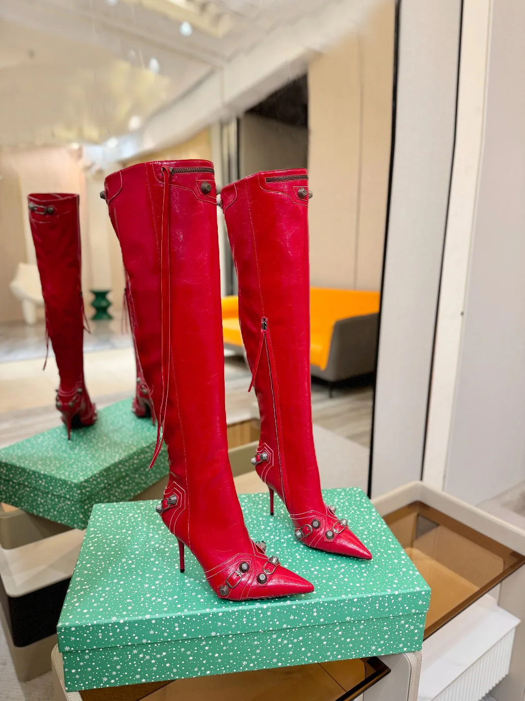 Сапоги Женские Balenciaga 18521350