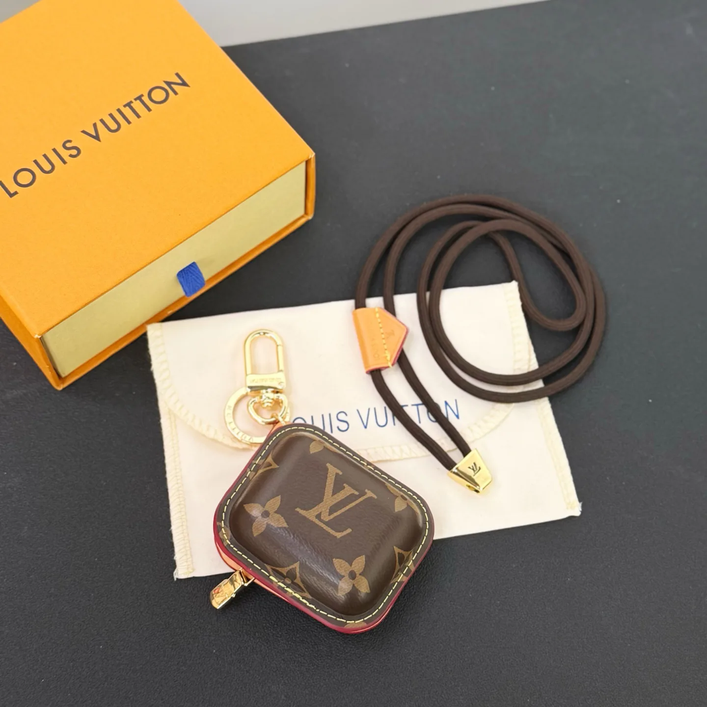 Ключницы Louis Vuitton 17897122