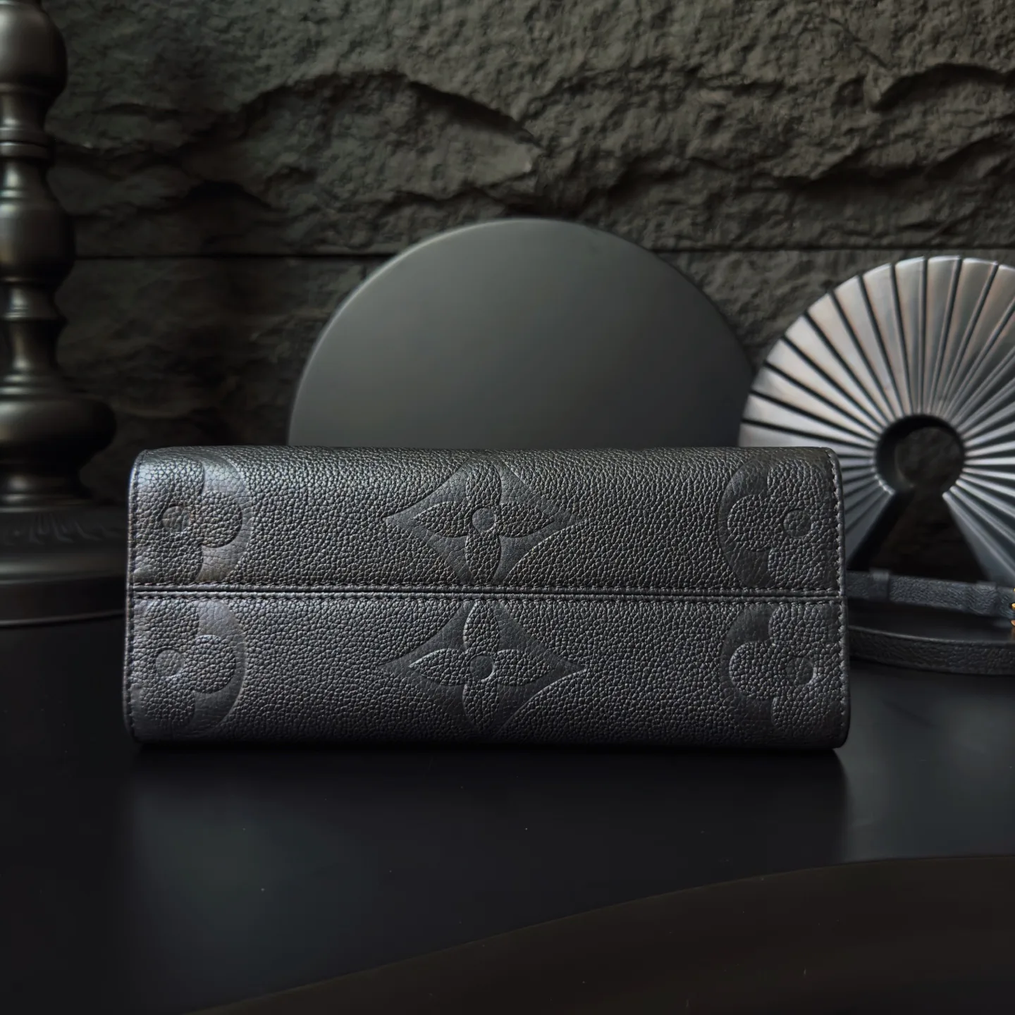 Классические Сумки Женские Louis Vuitton 17076918