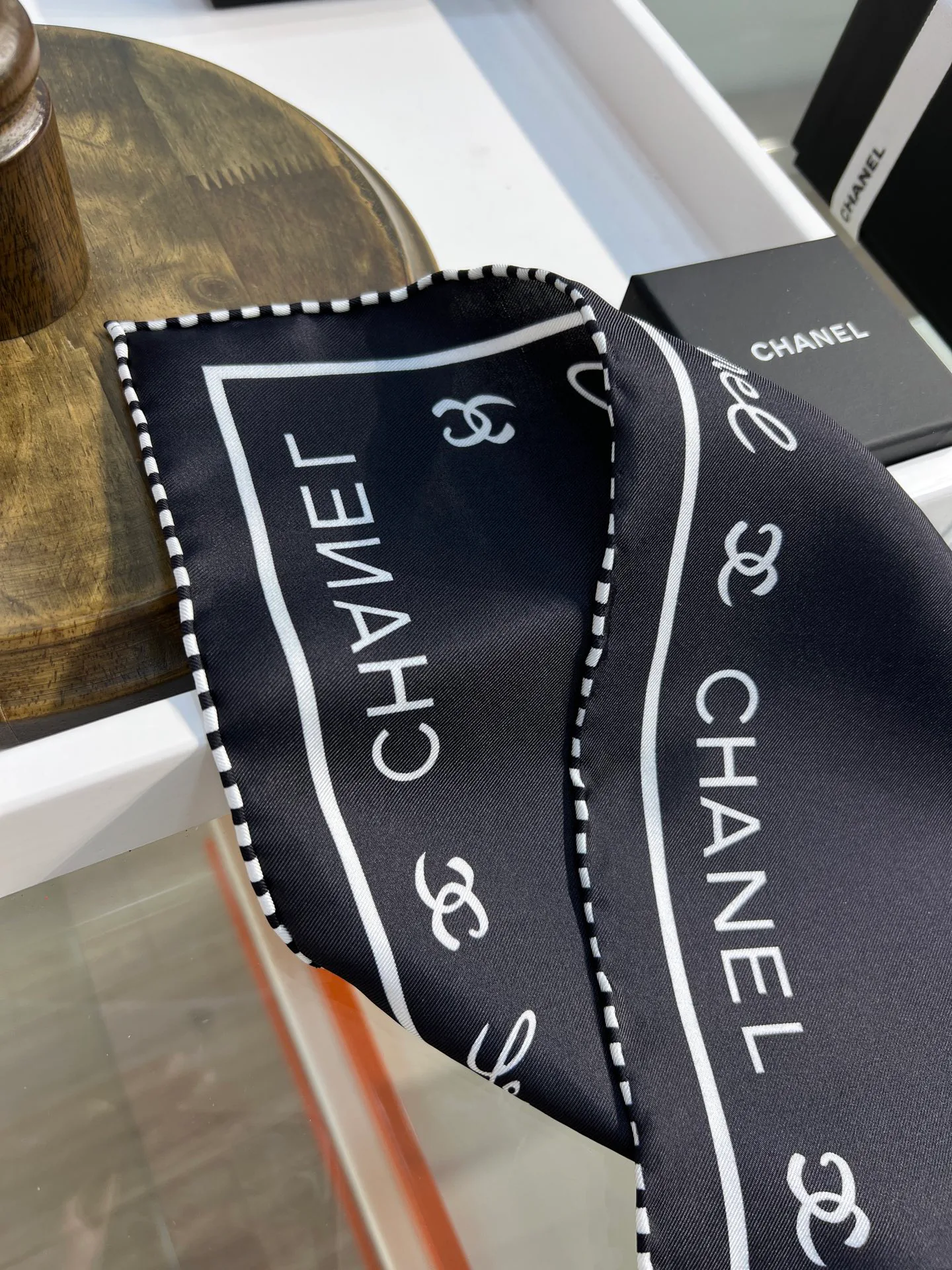 Платки Chanel 11445286