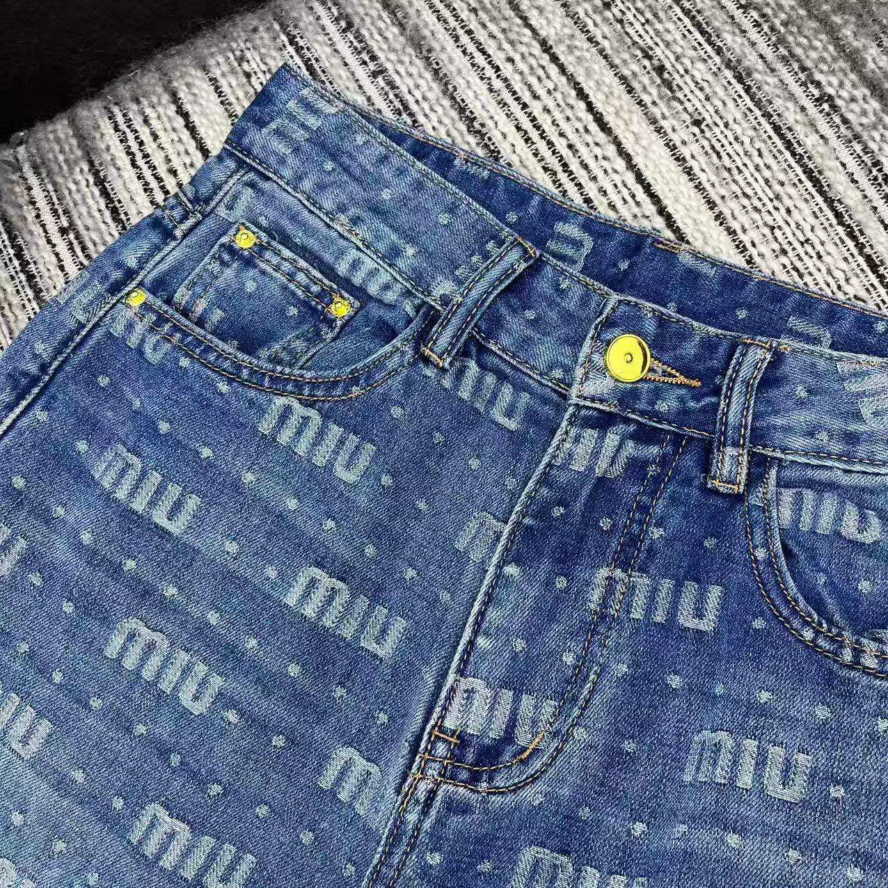 Джинсы Женские Miu Miu 11227154