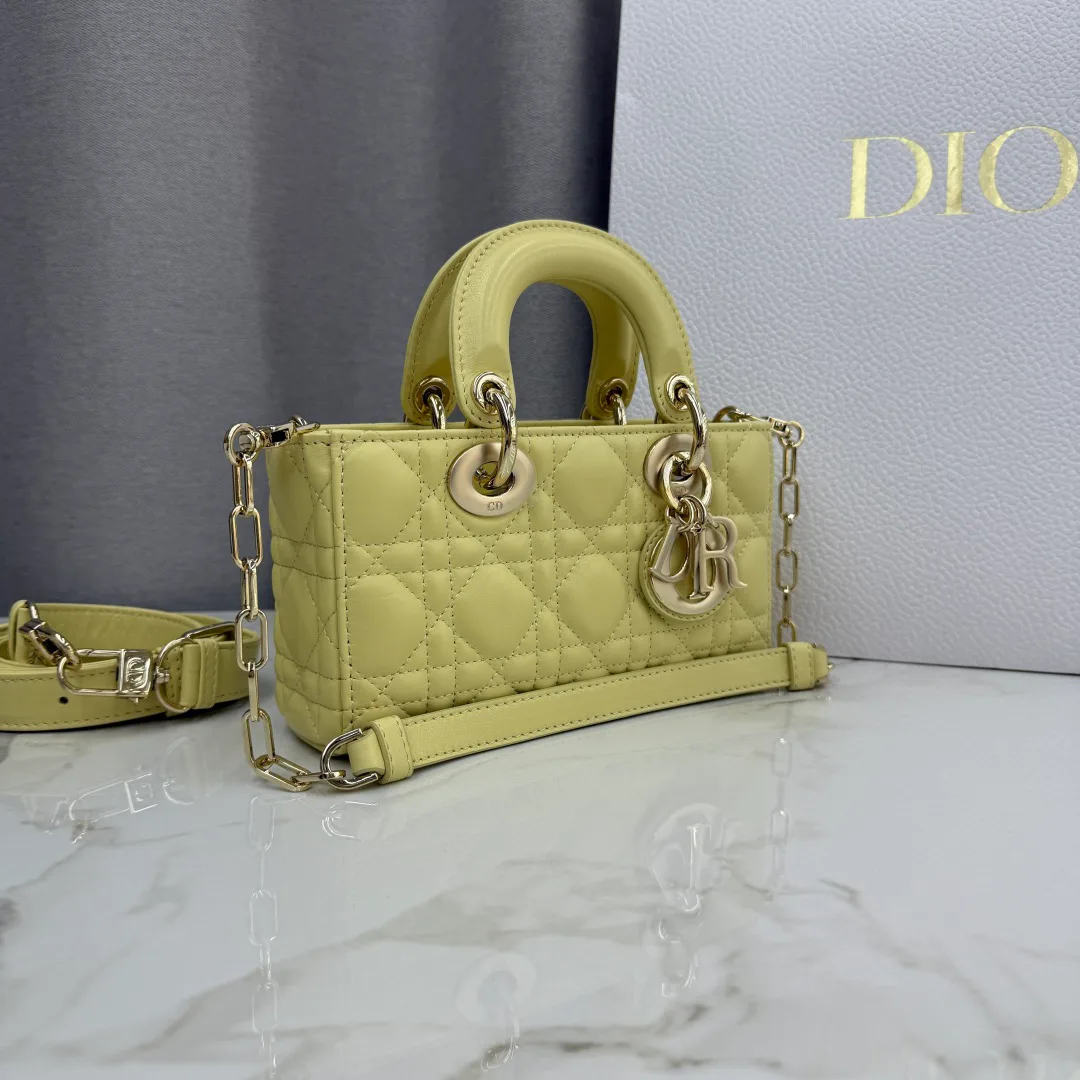 Классические Сумки Женские Christian Dior 12594789
