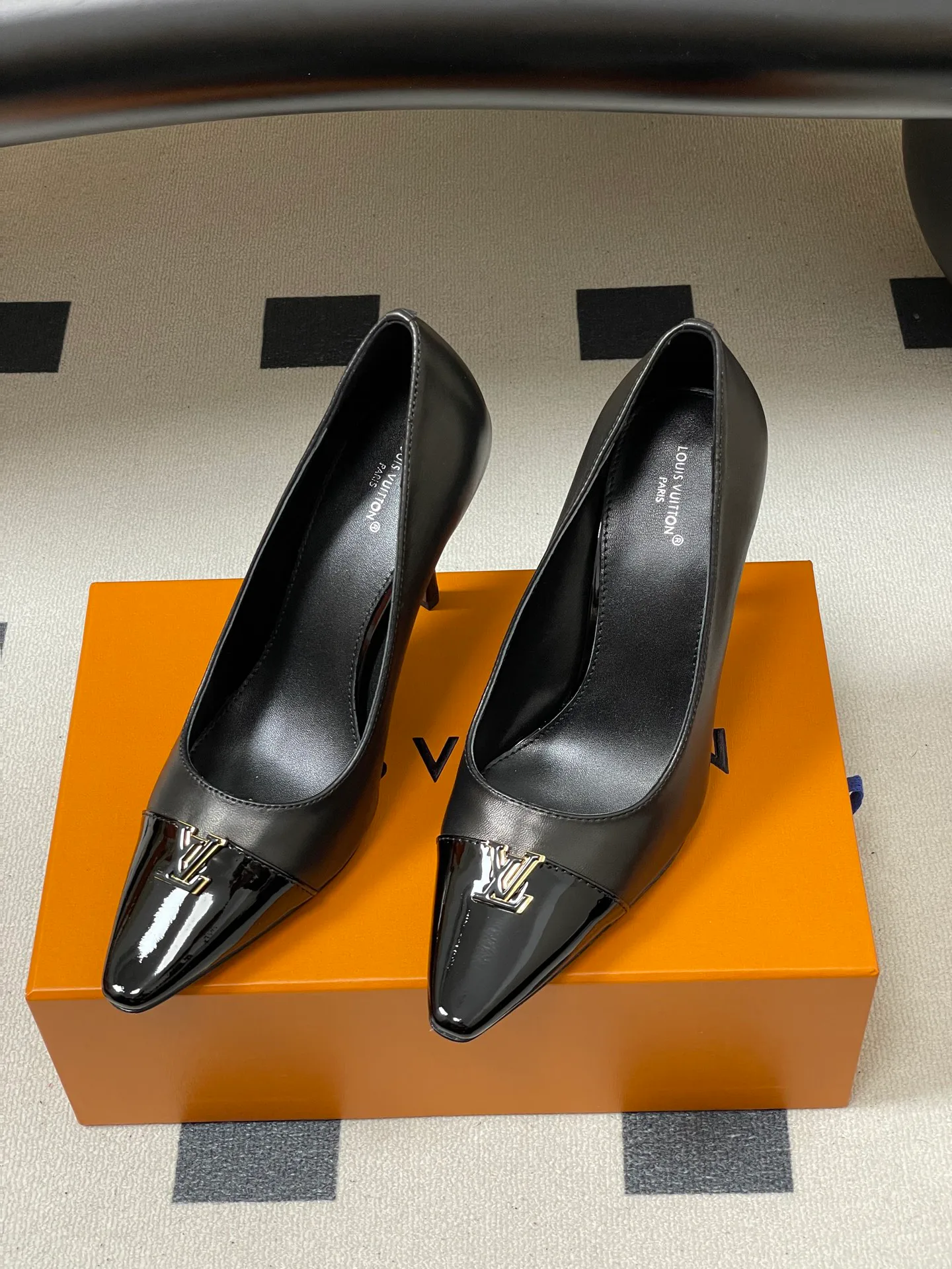 Туфли Женские Louis Vuitton 12755665