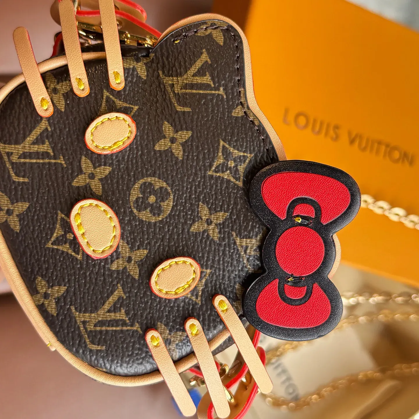 Сумки На Ремне Женские Louis Vuitton 1256000
