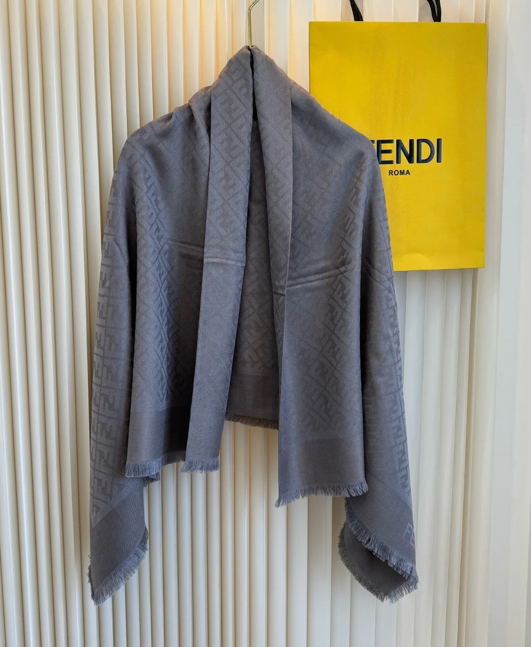 Шарфы Fendi 17827477