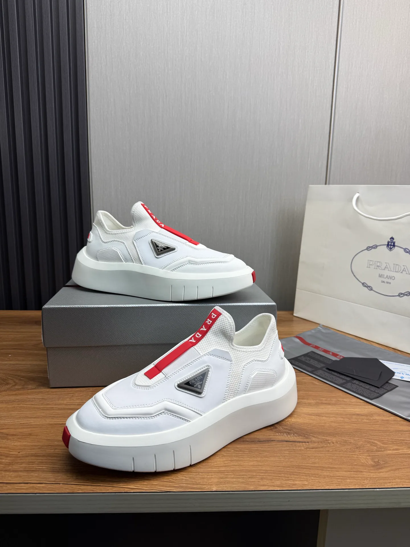 Кроссовки Мужские Prada 34972