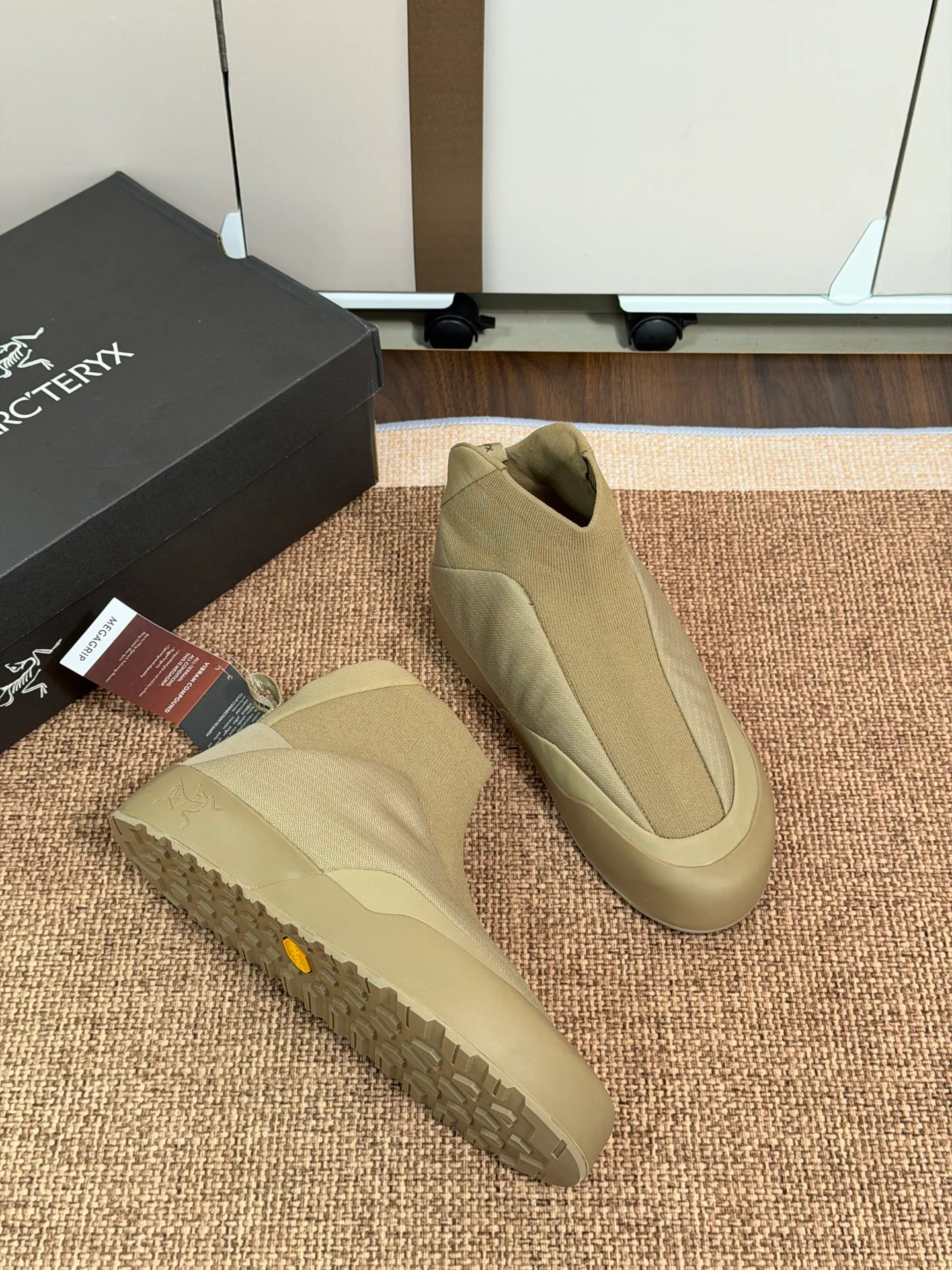 Кроссовки Мужские Arcteryx 19544899