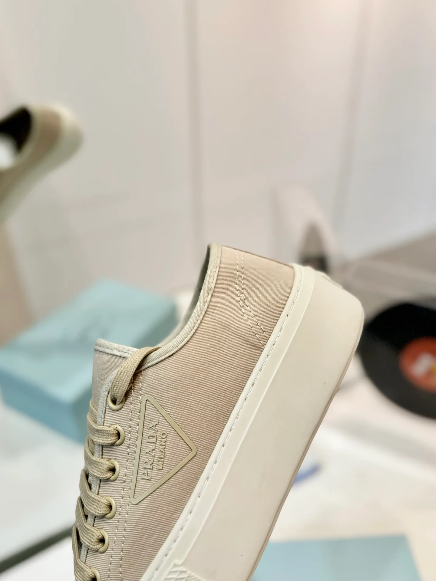 Кроссовки Женские Prada 9535099