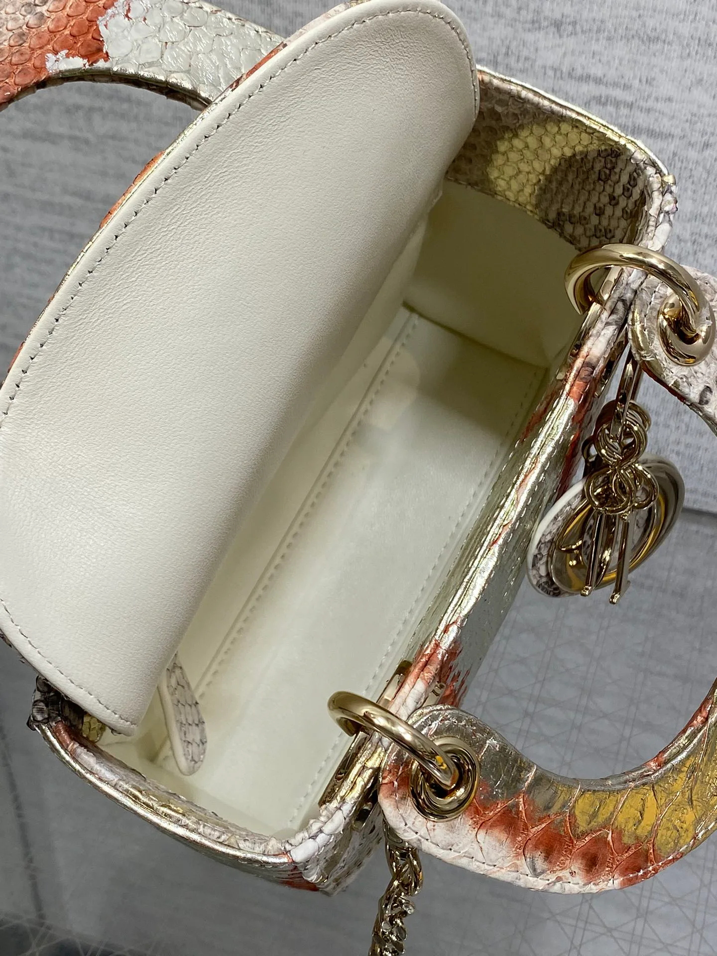 Классические Сумки Женские Christian Dior 11581708