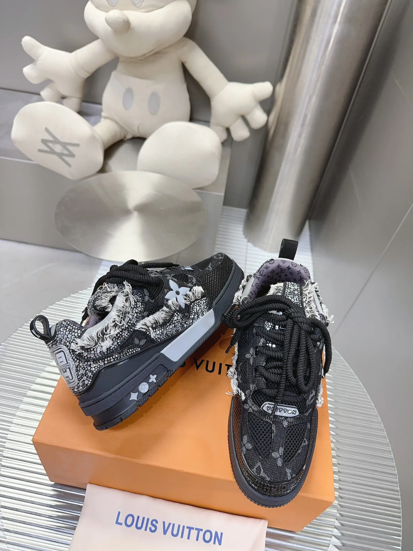 Кеды Женские Louis Vuitton 11250517