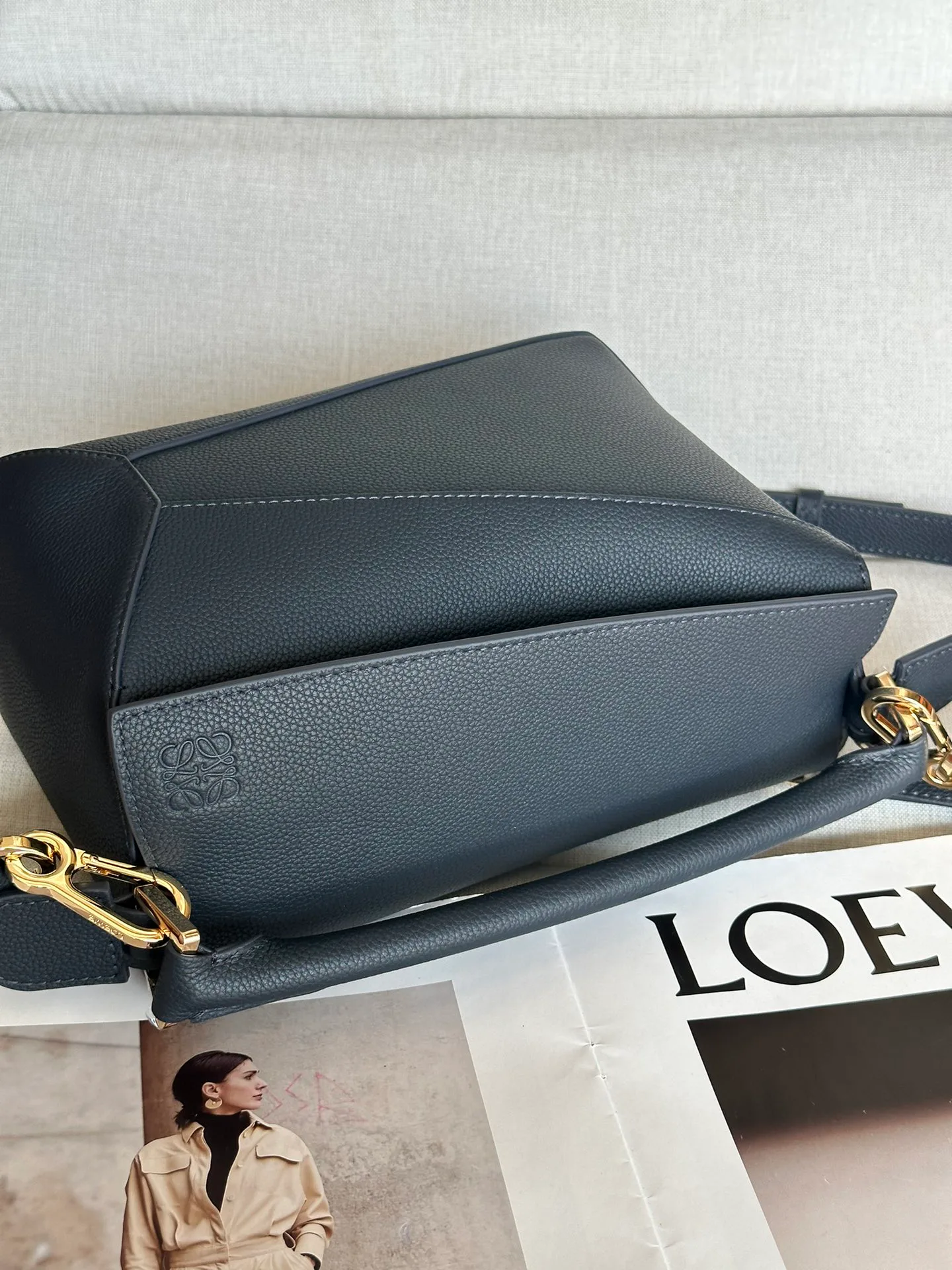 Классические Сумки Женские Loewe 13339547