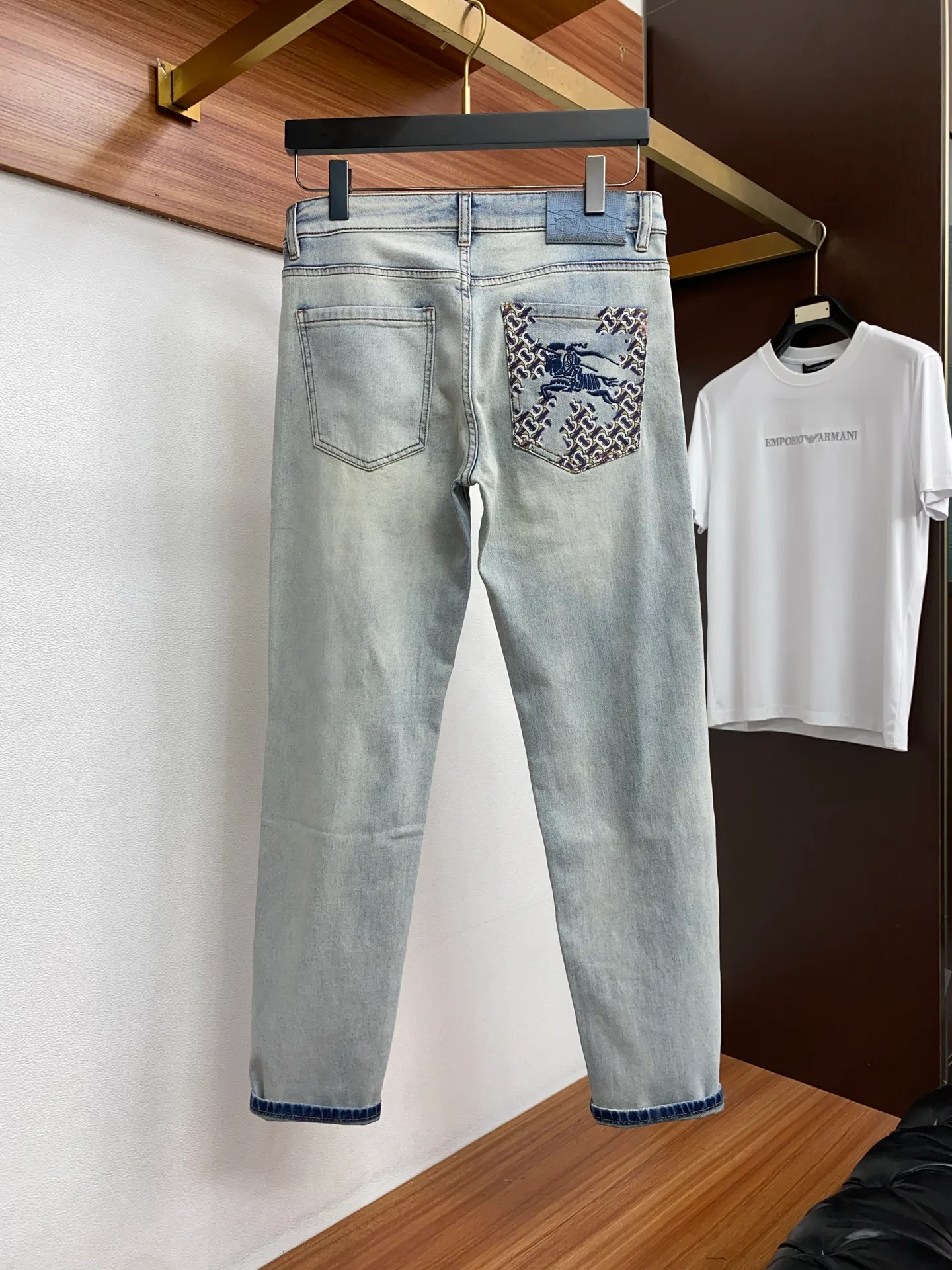 Джинсы Мужские Burberry 11684053