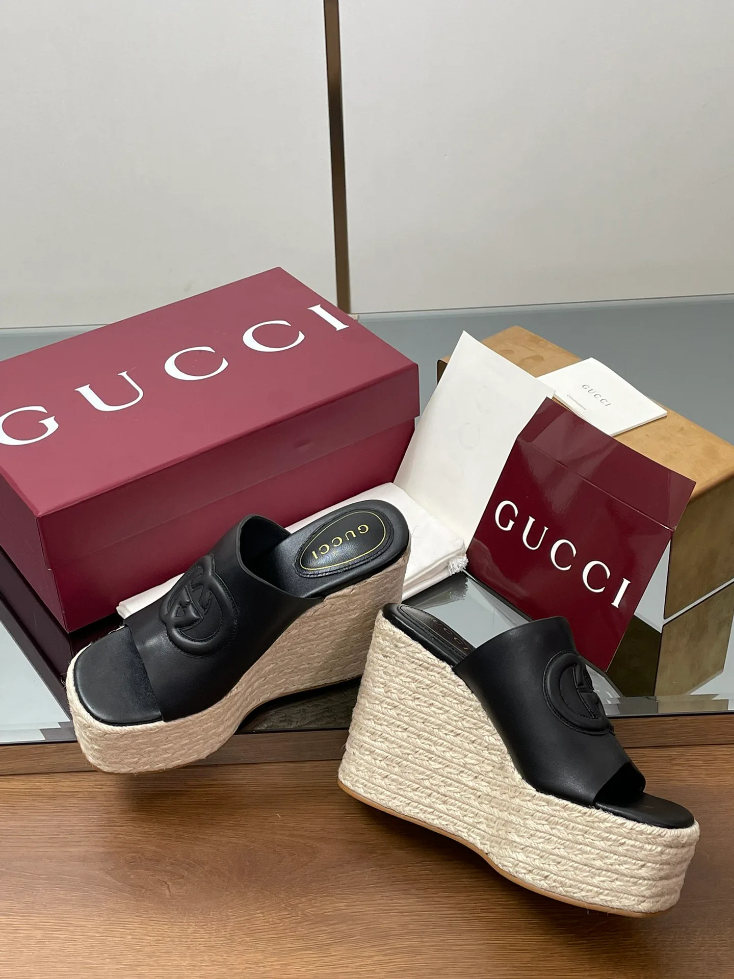 Босоножки Женские Gucci 11616327