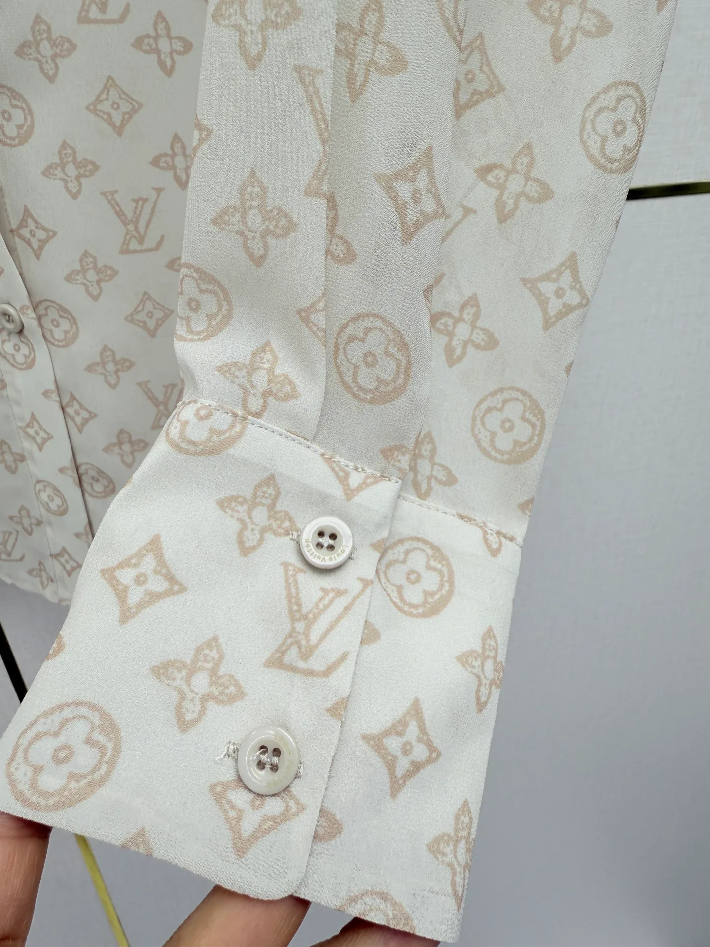 Рубашки Женские Louis Vuitton 12929641