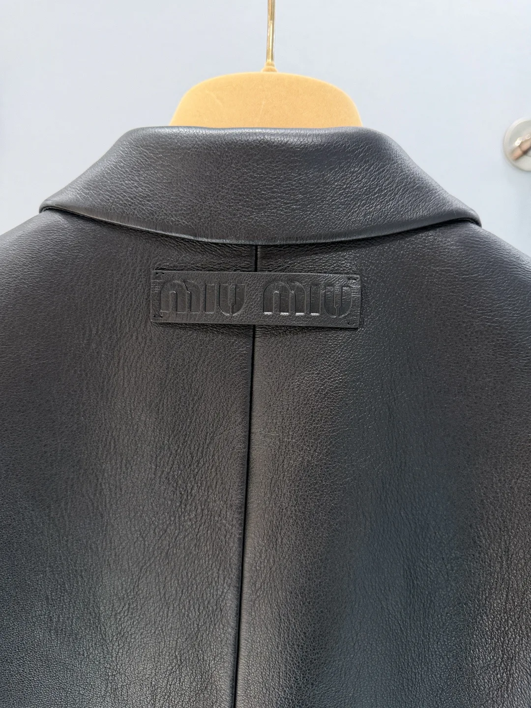 Кожаные Куртки И Дублёнки Женские Miu Miu 5308458