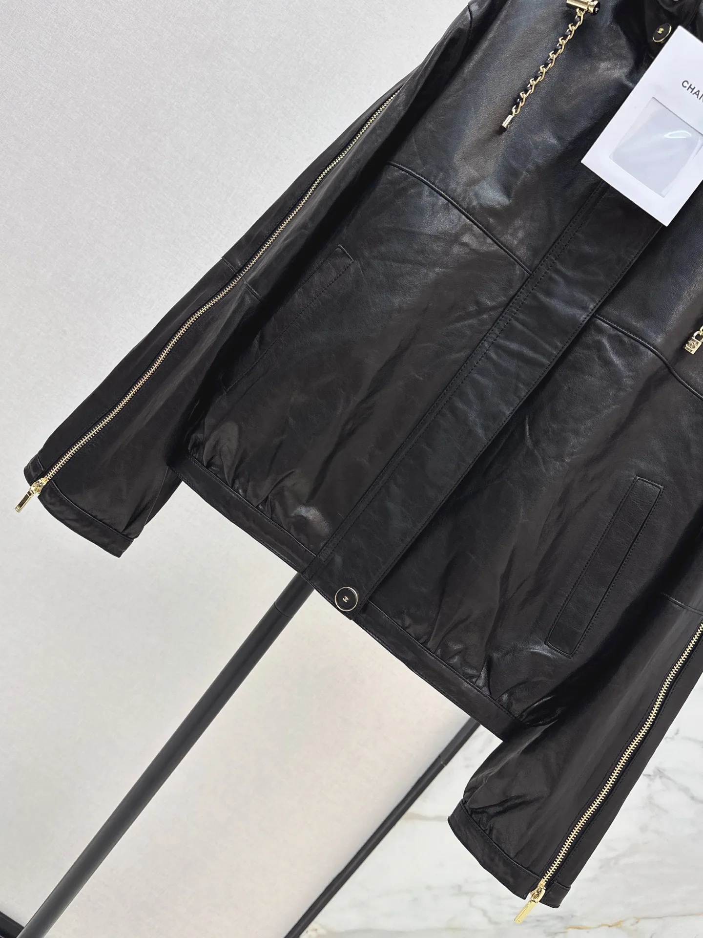 Кожаные Куртки И Дублёнки Женские Chanel 18757481