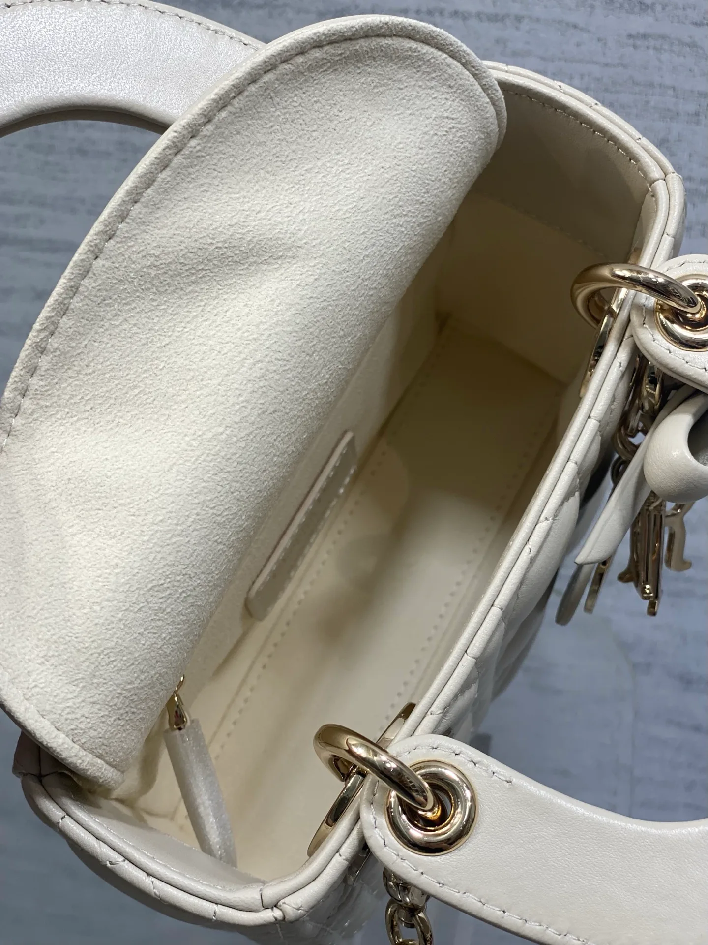 Классические Сумки Женские Christian Dior 17601469