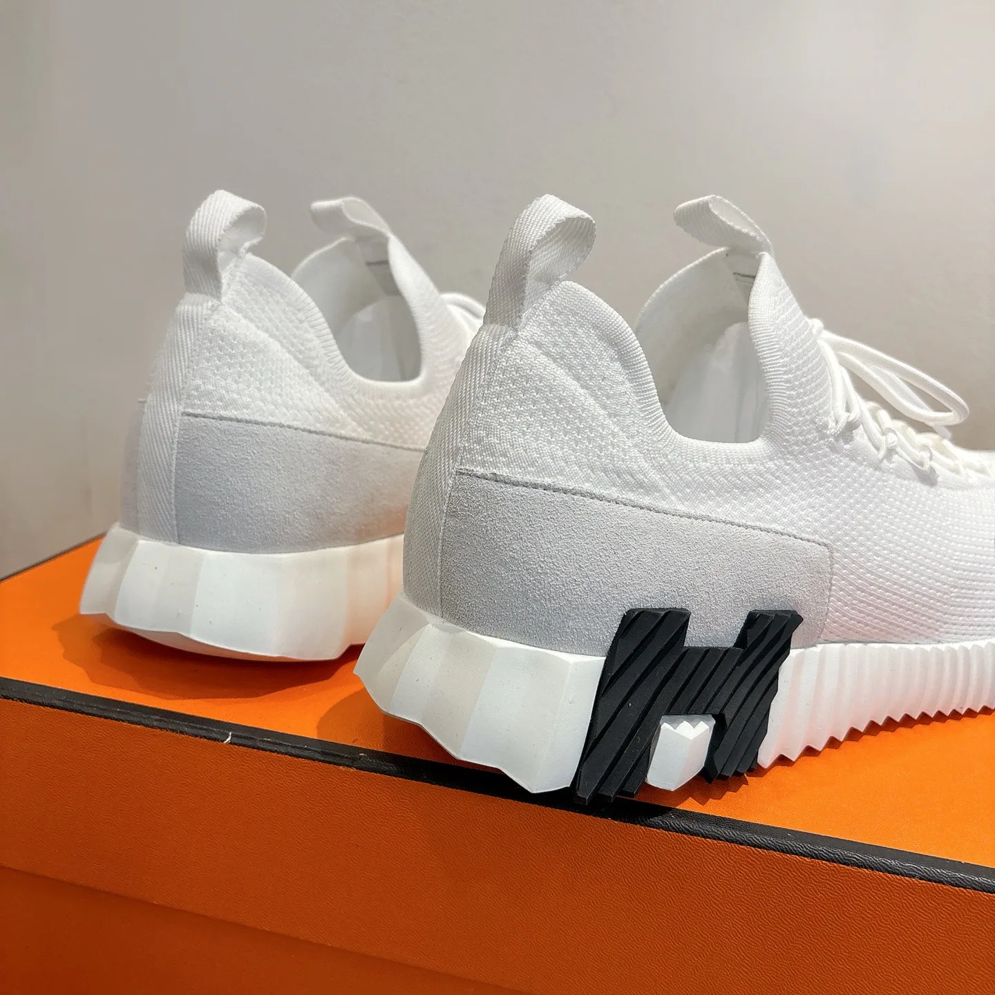 Кроссовки Женские Hermes 689361