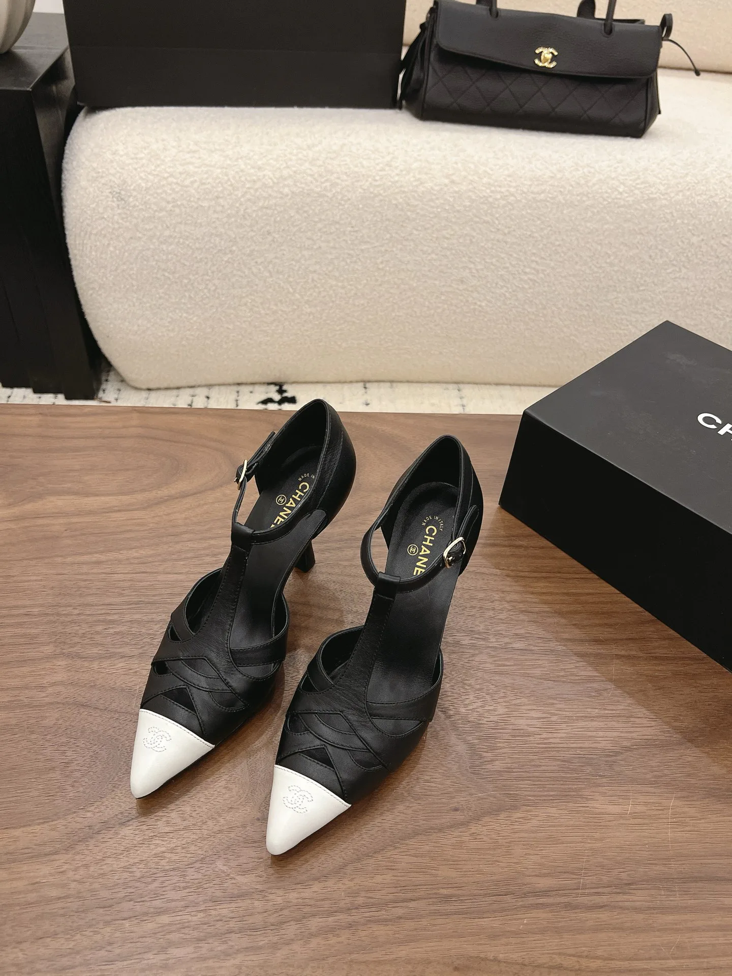 Туфли Женские Chanel 16931511