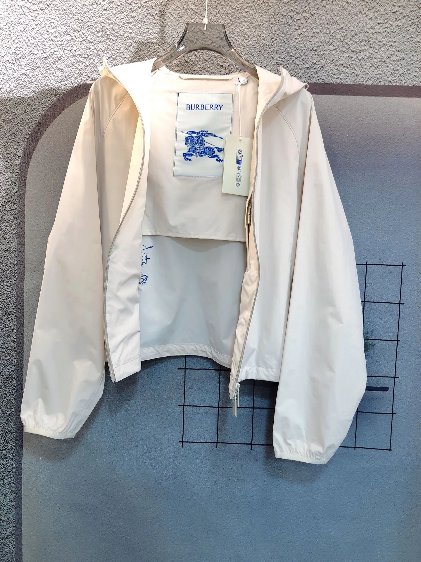 Куртки И Пуховики Женские Burberry 35878