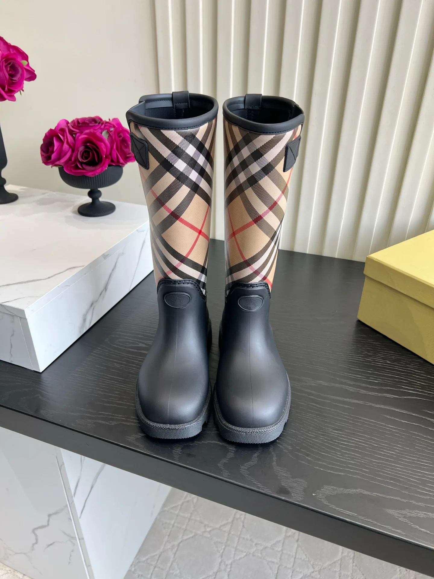 Сапоги Женские Burberry 18170853
