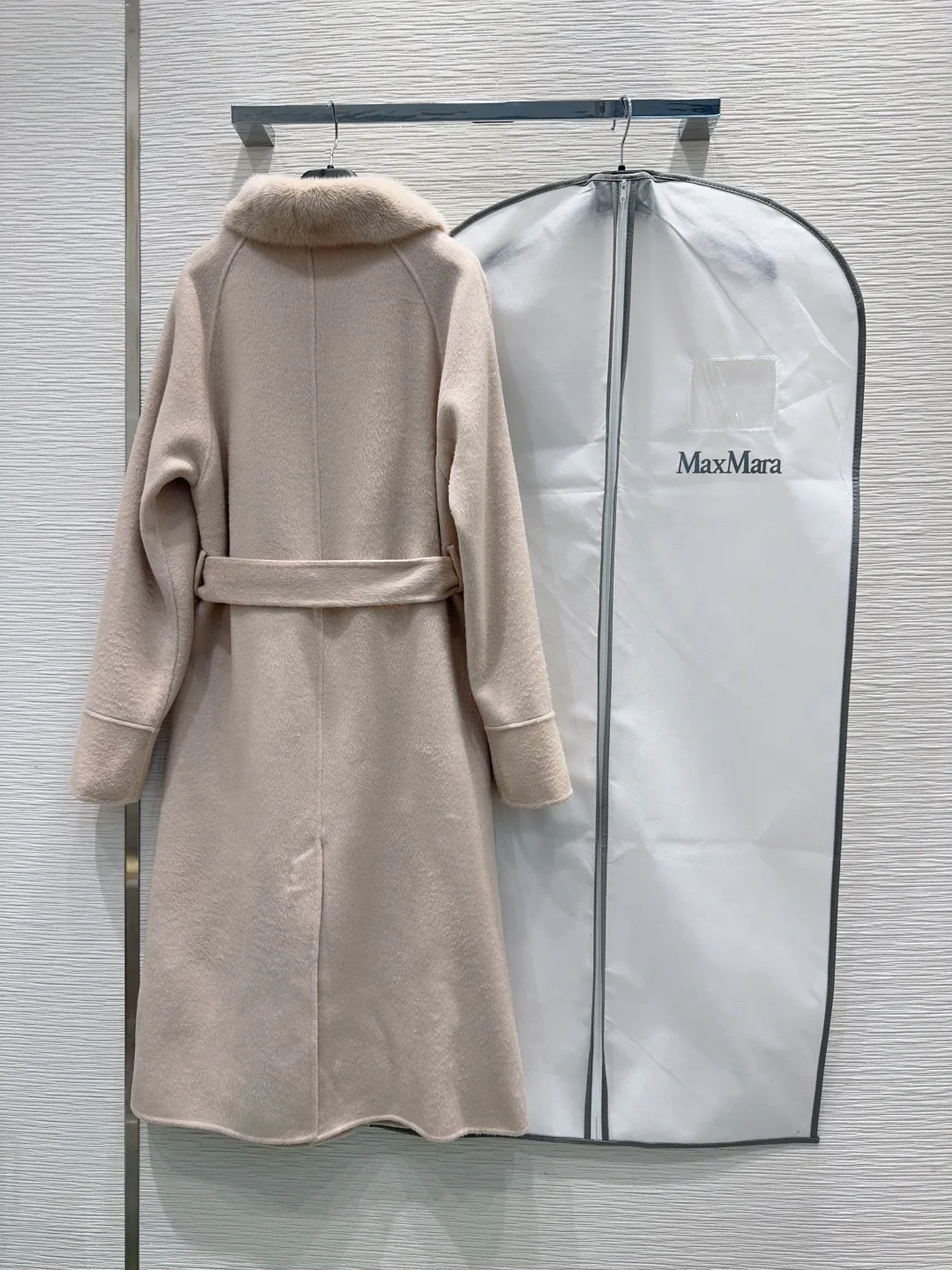 Пальто Женские Max Mara 18172476