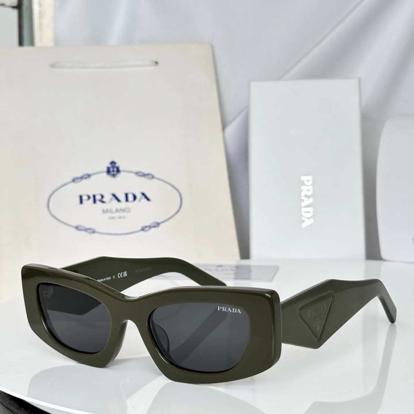 Очки Prada 17633230