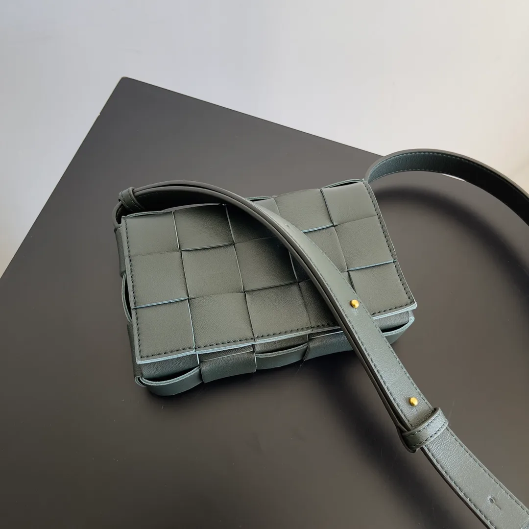 Классические Сумки Женские Bottega Veneta 17372473