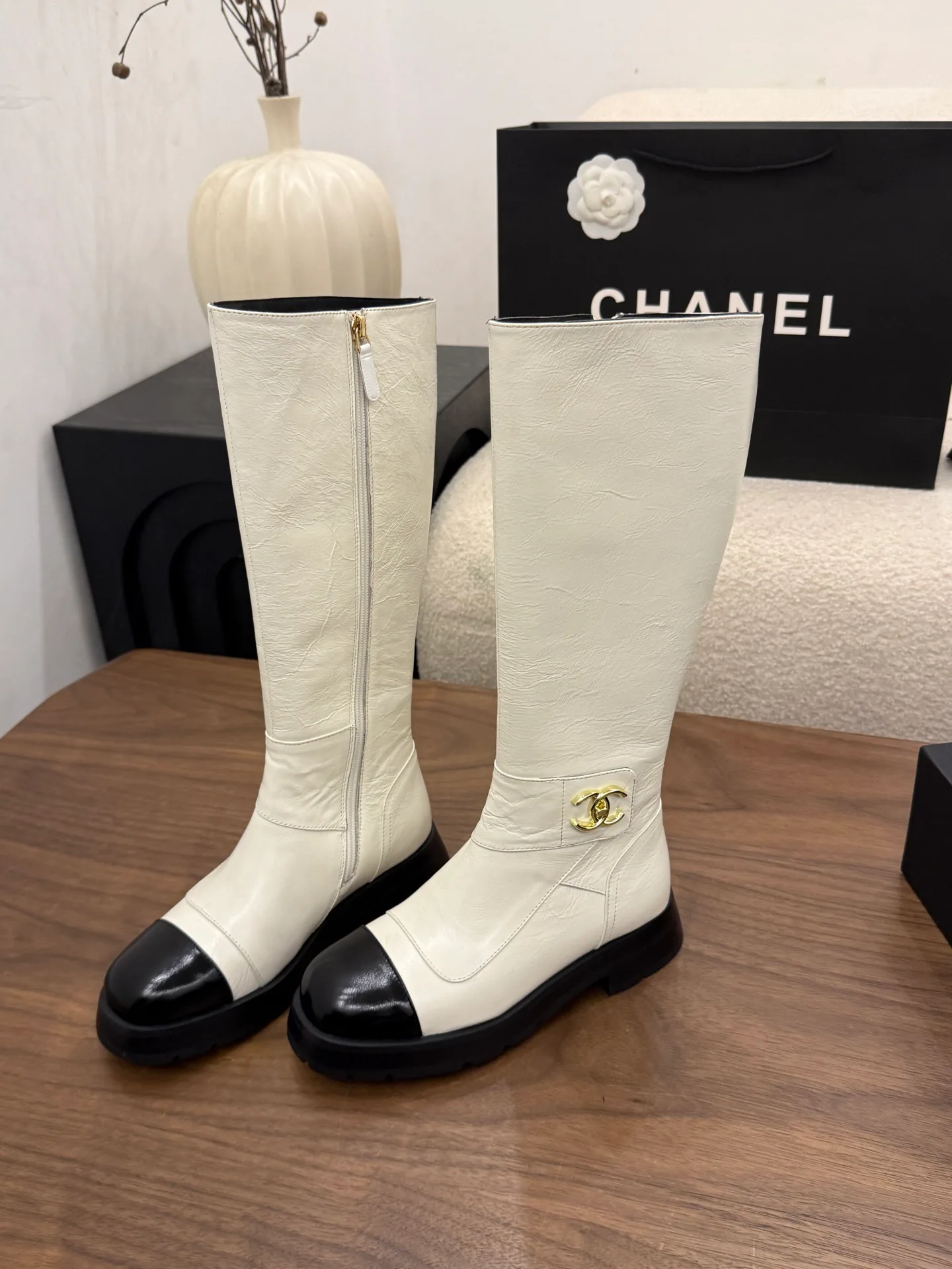 Сапоги Женские Chanel 18323368